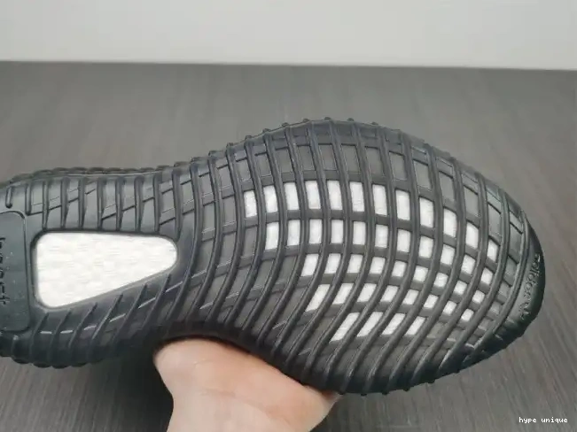 hype MX Oat Adidas Boost Black V2 Yeezy 350 GW3774 0620